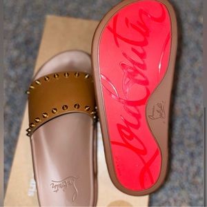 Authentic size 7 brown leather very comfortable